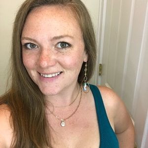 Meet your Posher, Jillian